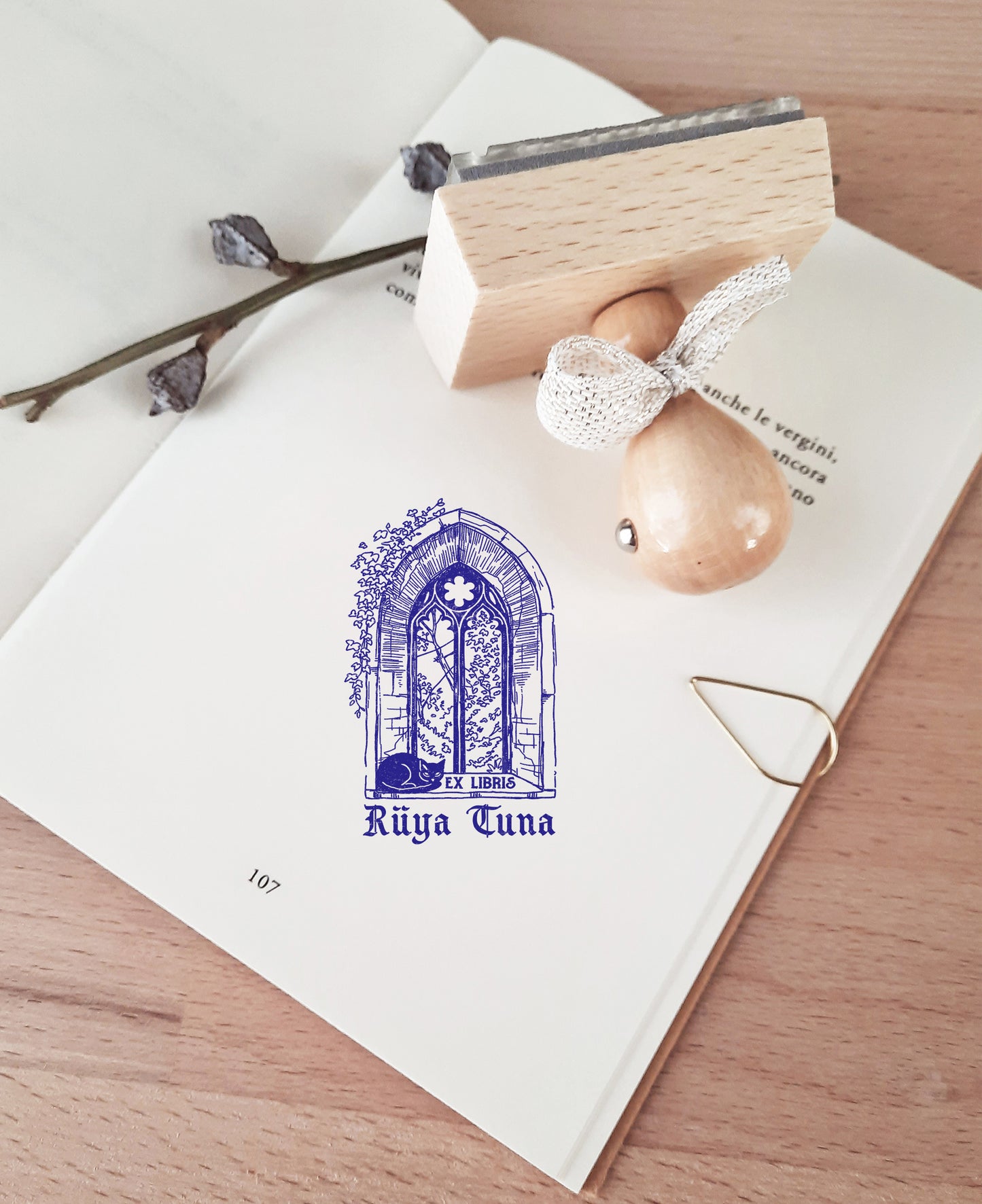 PERSONALIZED EX LIBRIS STAMP - Gothic Window & Cat
