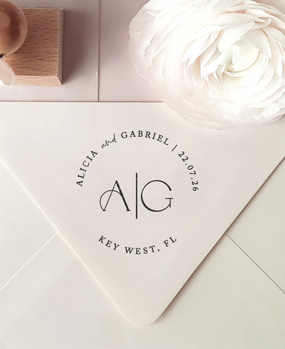 PERSONALIZE WEDDING STAMP - Round Modern2