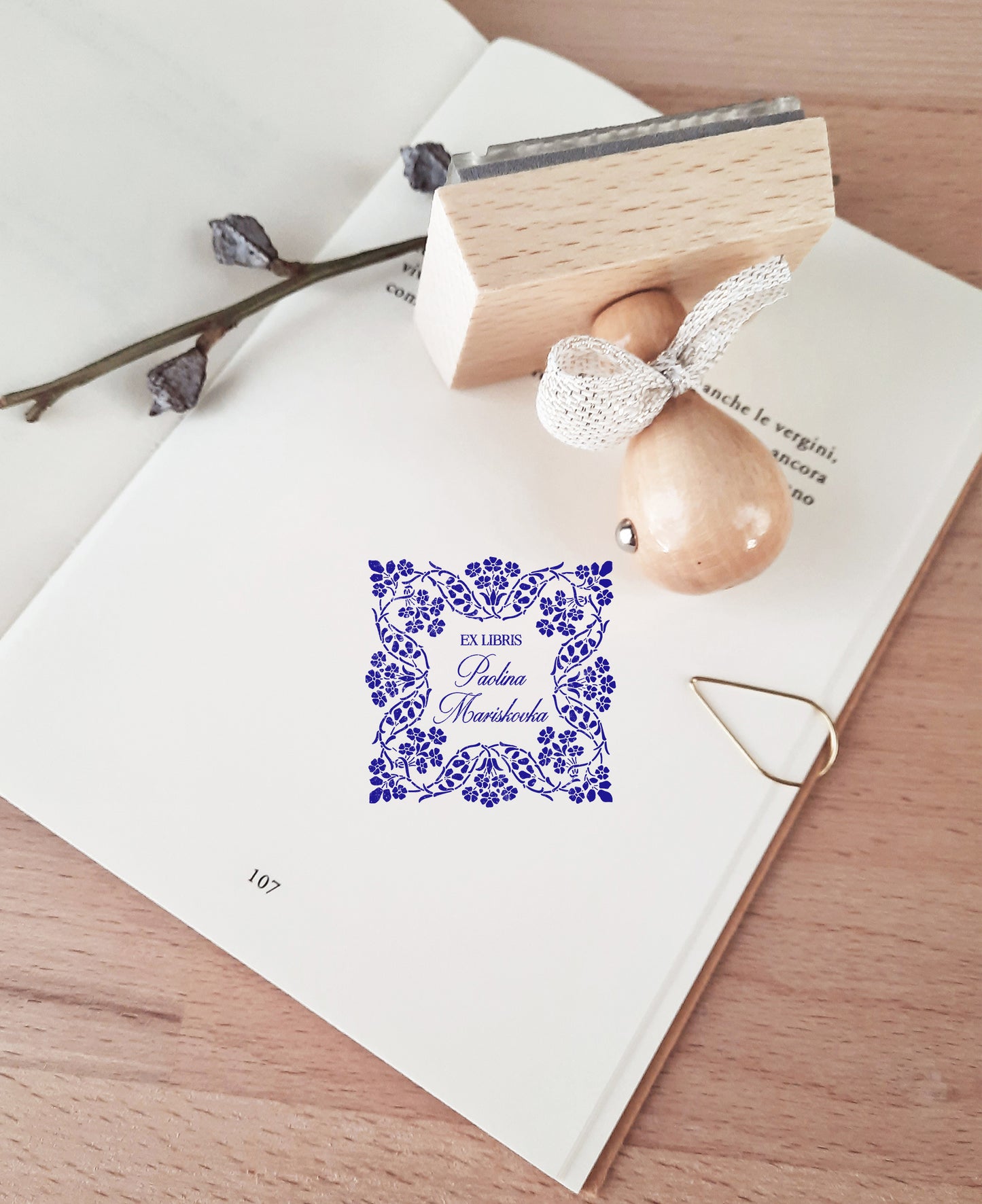 PERSONALIZED EX LIBRIS STAMP - Liberty Wreath