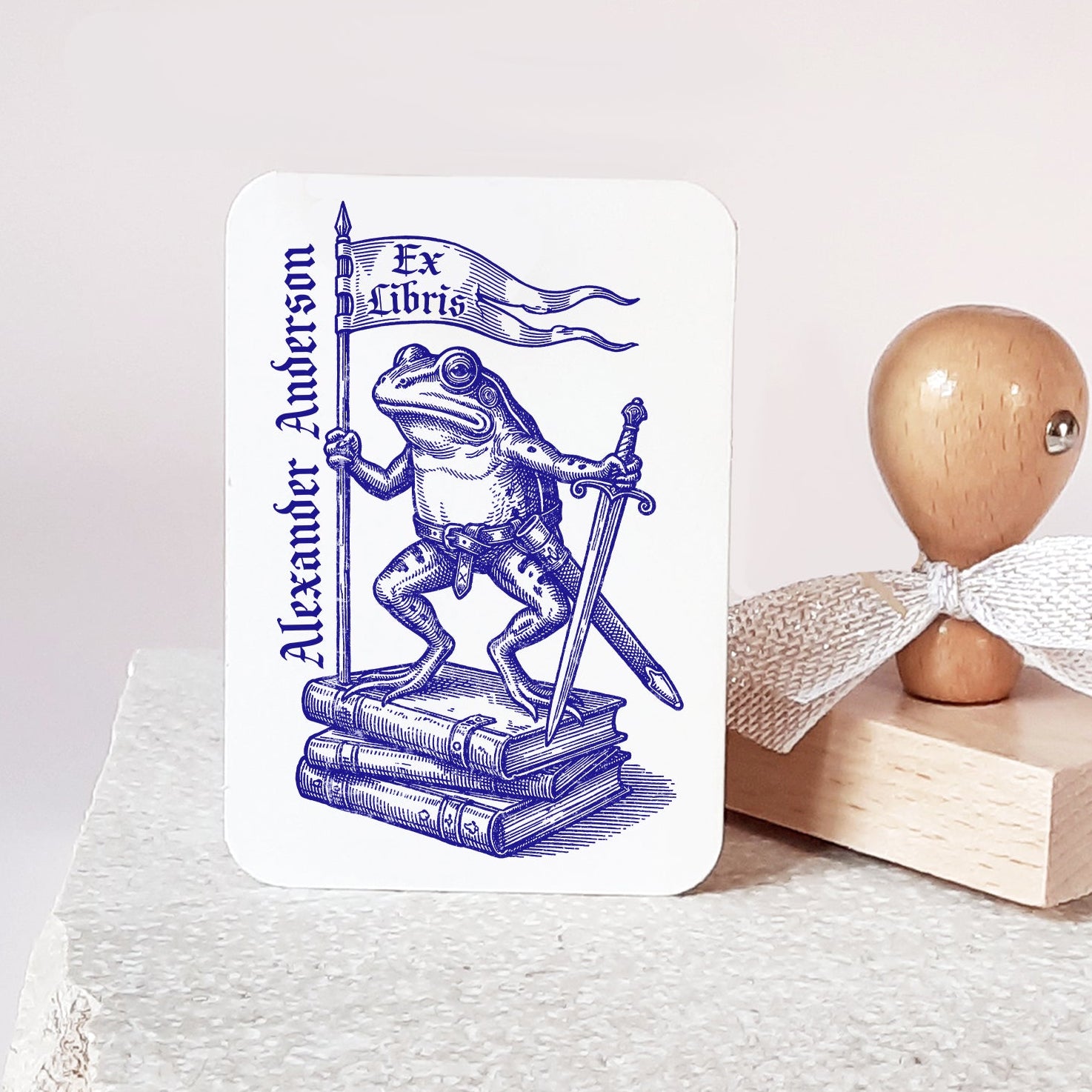 Huzzah Frog Book Stamp Renaissance Faire Frog Ex Libris Medieval Fantasy BookLover Gift for Man Collectible Bookplate Sward Library Stamp
ex libris stamp
personalized stamp
book lover gift
library bookplate
unique book stamp
bibliophile gift
collectible stamp
bookish gift
book gift for him
huzzah frog book stamp
goblincore
Medieval Fantasy BookLover Gif
knight frog library stamp