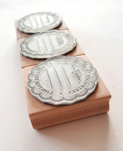 Personalized artist stamp with ink pad — Certificate of Authenticity seal for original prints